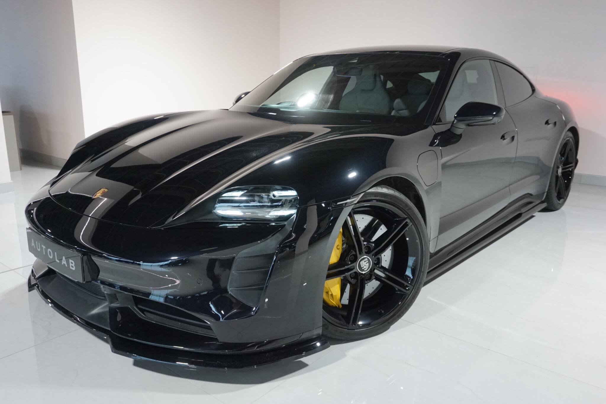 Porsche Taycan Performance Plus 93.4kWh Turbo Saloon 4dr Electric Auto 4WD (680 ps)